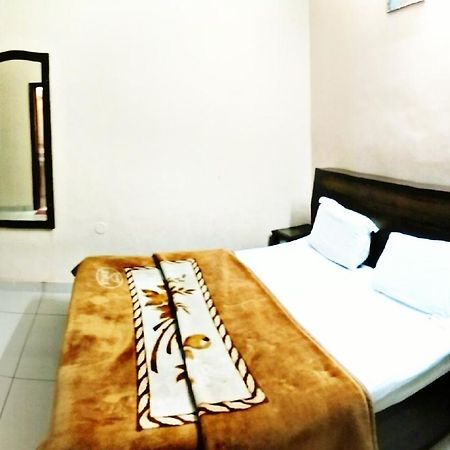 Hotel Aroma Inn Sirsa 외부 사진