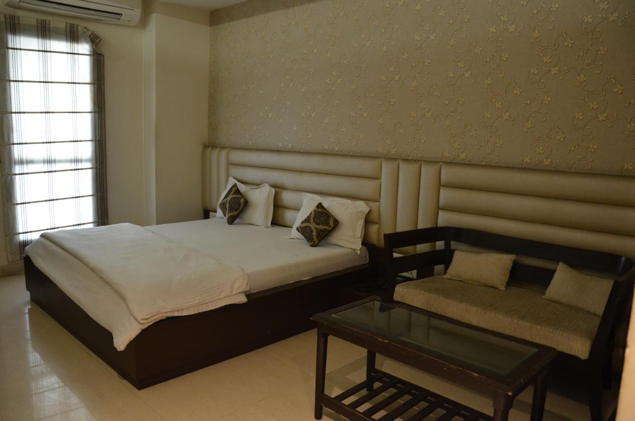 Hotel Aroma Inn Sirsa 외부 사진
