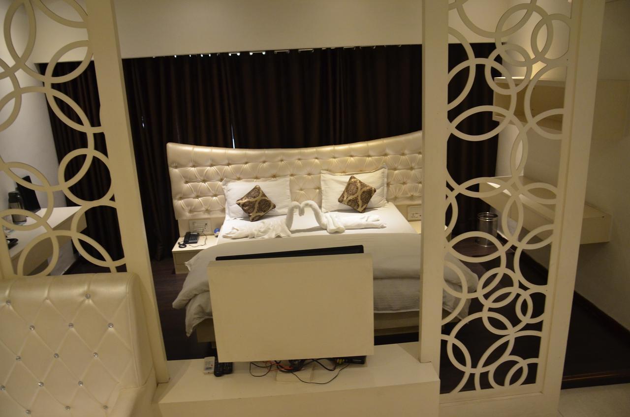 Hotel Aroma Inn Sirsa 외부 사진