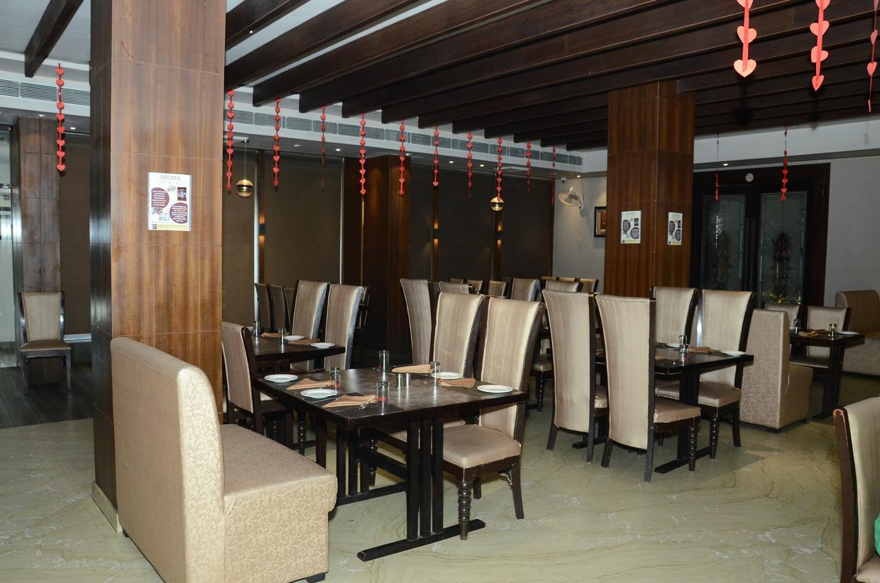 Hotel Aroma Inn Sirsa 외부 사진