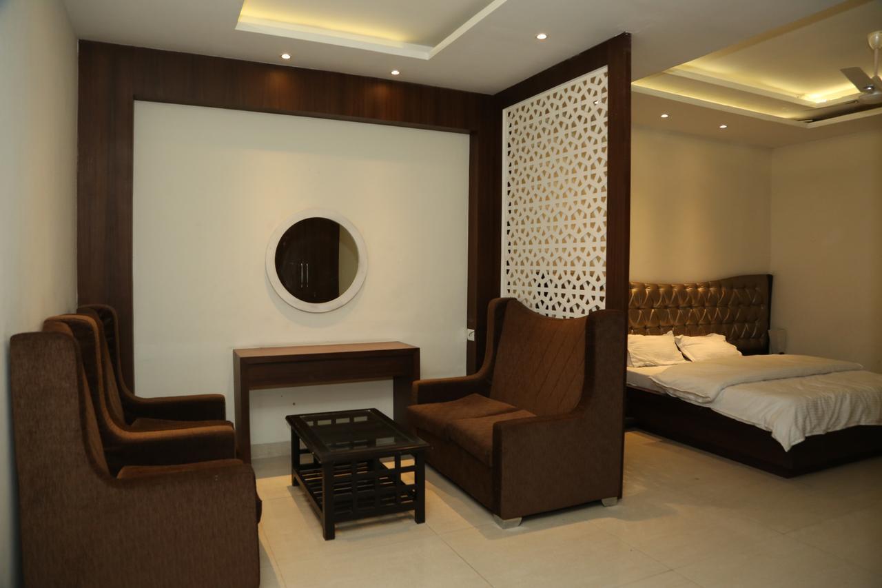 Hotel Aroma Inn Sirsa 외부 사진