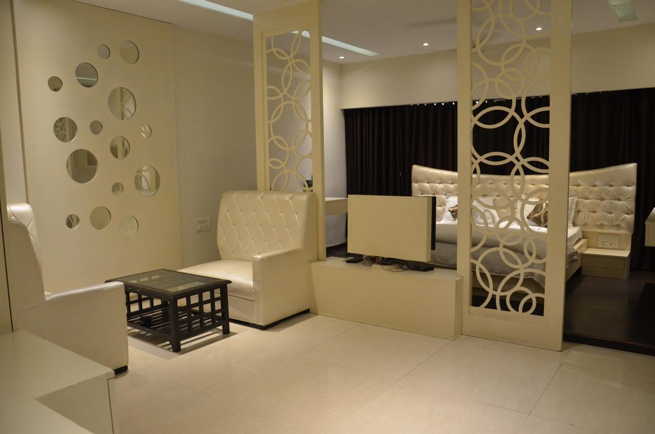 Hotel Aroma Inn Sirsa 외부 사진